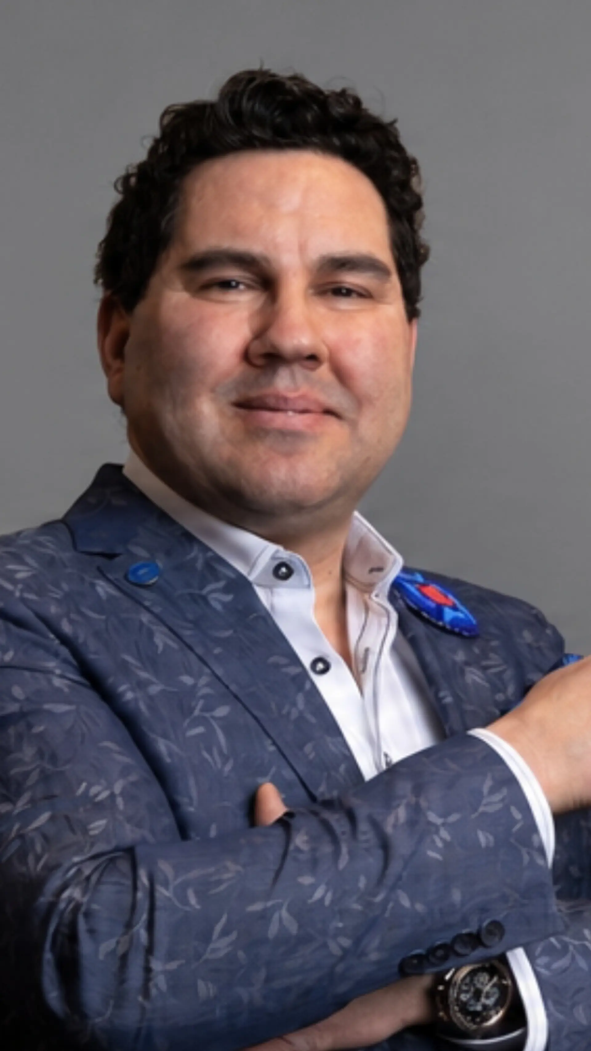 Ross Pambrun - <p>Futurist Ross Pambrun brings AI, leadership and change to life through humour, storytelling, frontline experience and human-centred insight.</p>