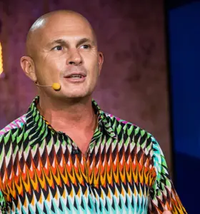 Doug Manuel - Culture &amp; Collaboration Keynote Speaker | Celebrated Documentary &amp; award nominated Stage Show Producer | Inspiring 1M+ People Worldwide.