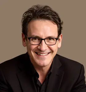Rocky Scopelliti - Rocky Scopelliti explores how AI and accelerating change reshape organisations and how leaders build confidence in the future.