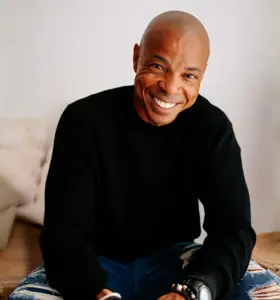 Ian Bowen - Ian Bowen helps people reframe adversity, transform setbacks into comebacks, and unlock their potential through mindset and Positive Persistence.