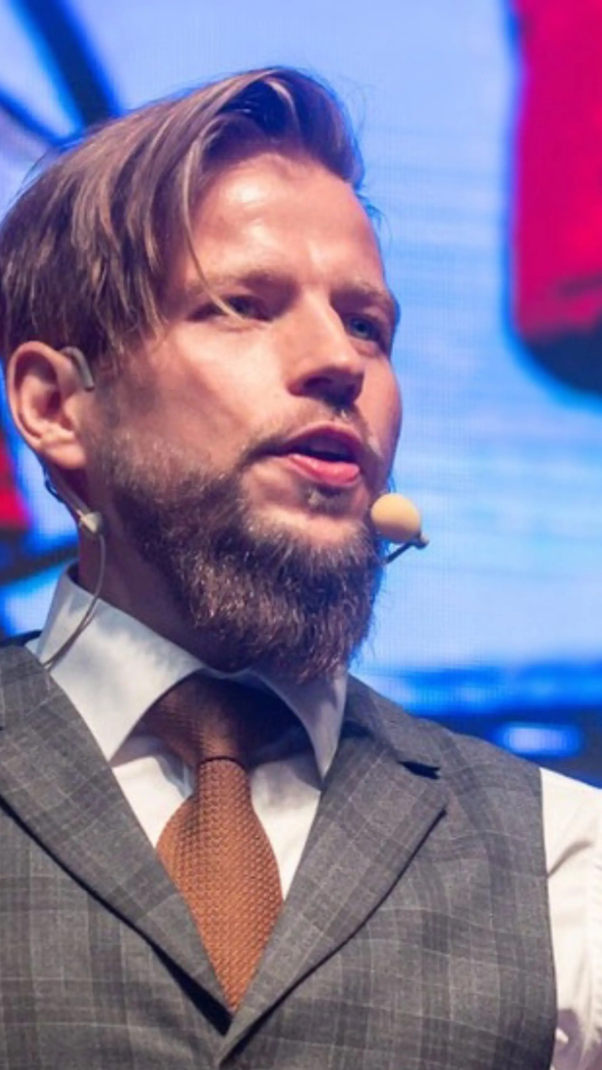 Michał Piosik - <p>Entrepreneur, investor and mental health advocate helping founders improve performance, resilience and life enjoyment.</p>