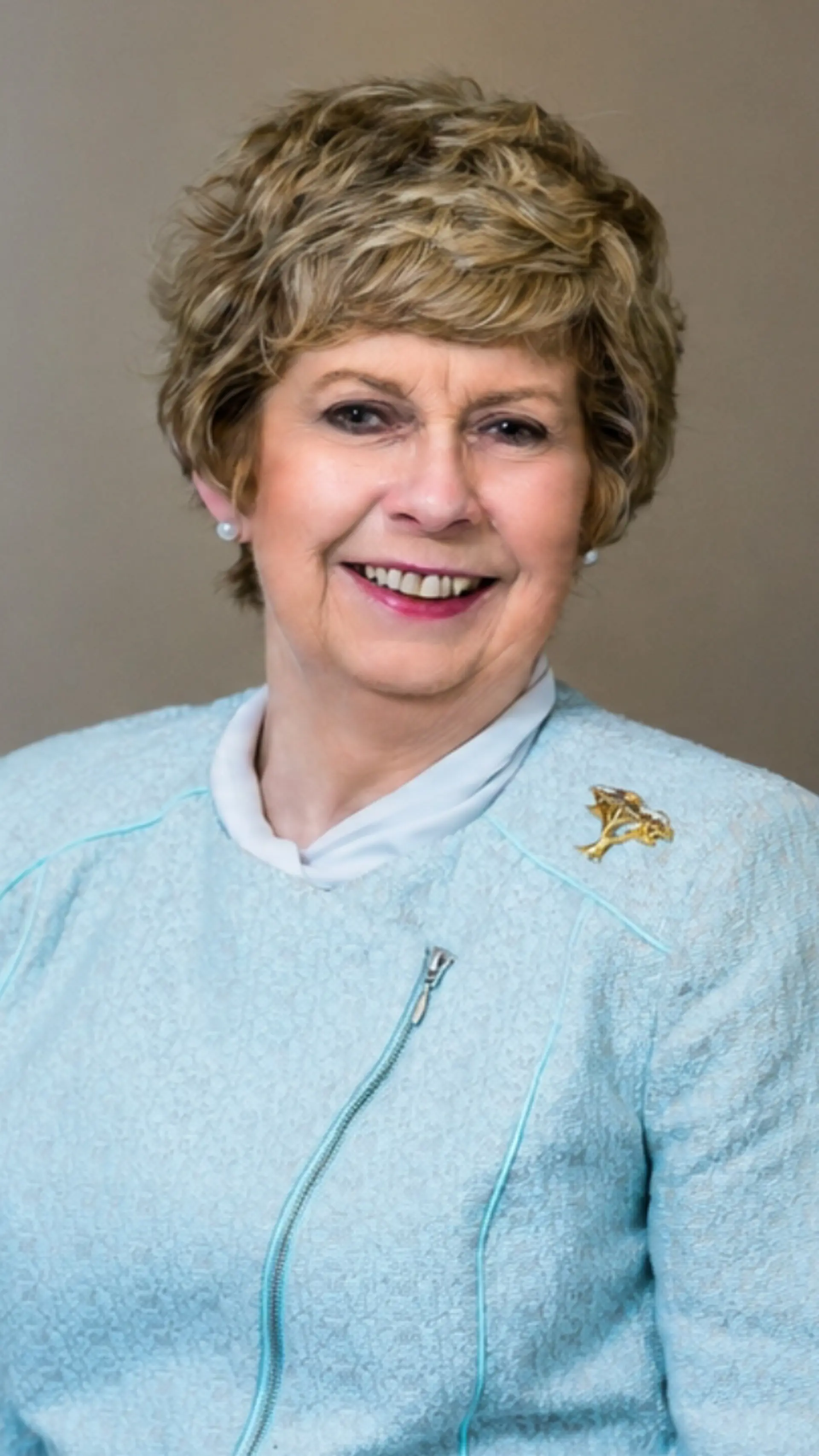 Ellen Gunning - <p>Award-winning AI strategist, futurologist and communications expert preparing organisations for an AI-driven future.</p>