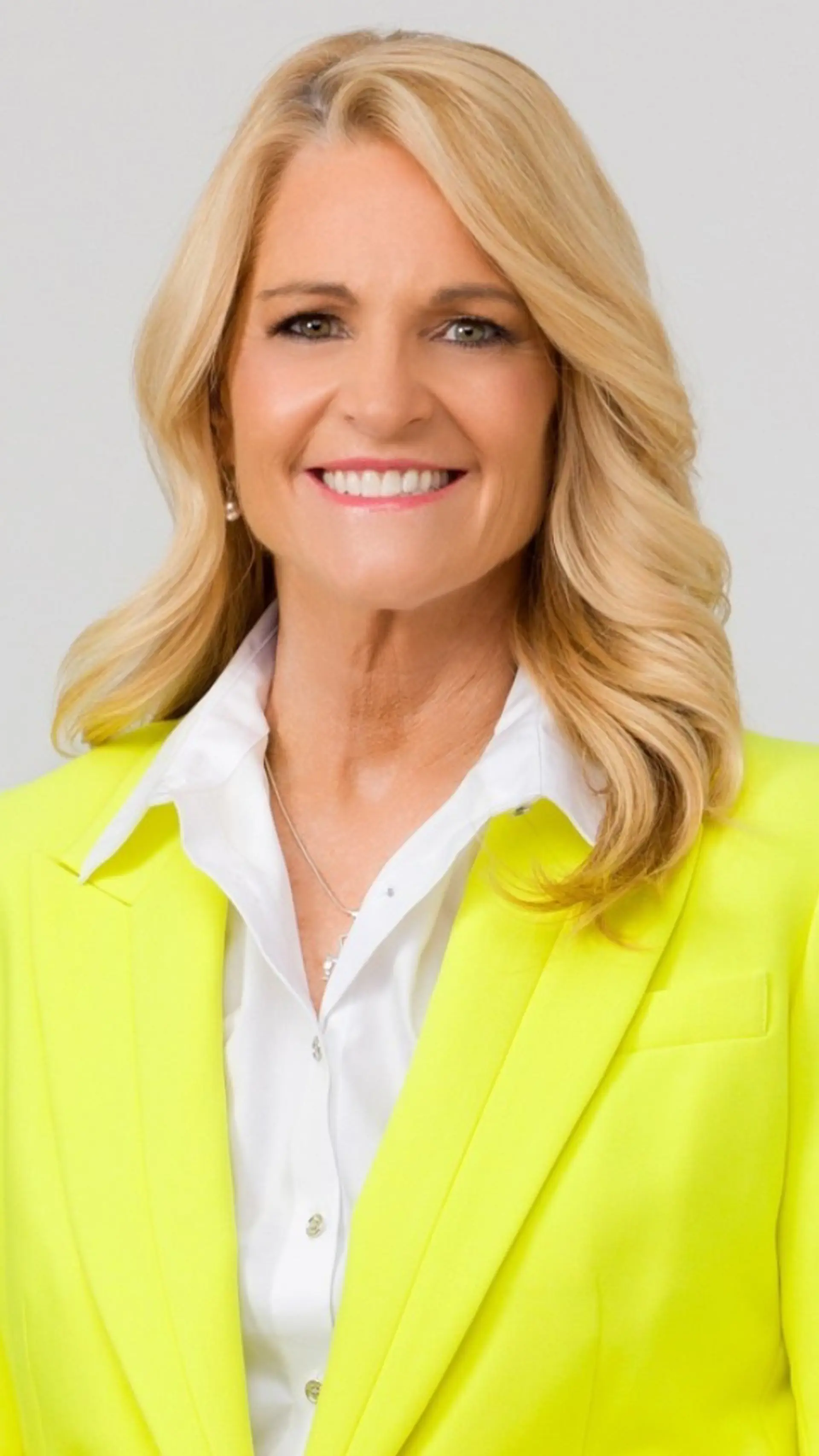 Marilyn Sherman - Marilyn Sherman, the personal development expert, mentors teams to lead from the front-row. Take your organization to new heights!