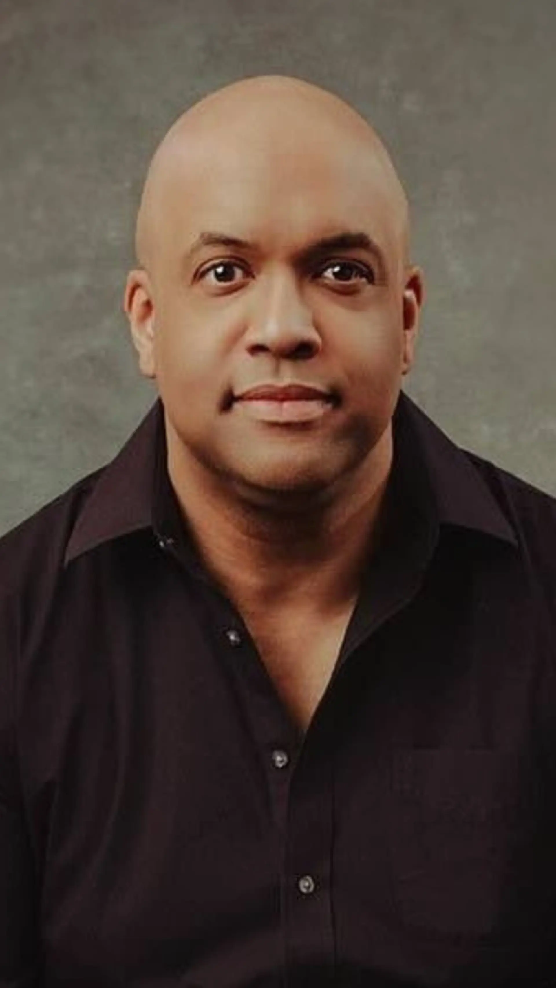 Mike Veny - <p>Mental health speaker Mike Veny inspires healthier workplaces through rhythm, resilience, and powerful storytelling.</p>