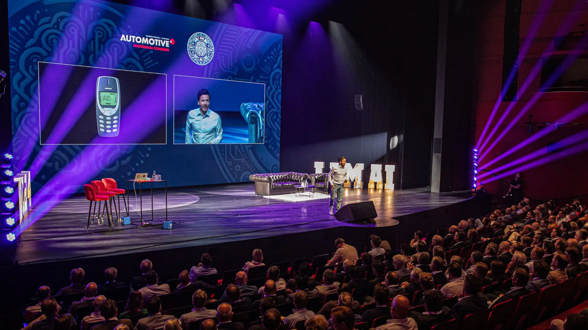 Jarno Duursma - <p data-start="273" data-end="408">International AI speaker and author turning complex tech into clear, strategic action.</p>