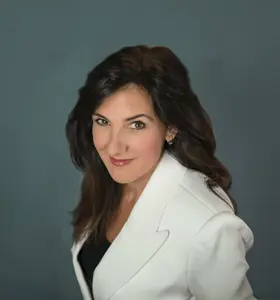 Christine Cashen - Expert on fun, creativity &amp; innovative ideas. Former university admissions officer, corporate trainer, and broadcaster
