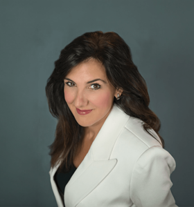 Christine Cashen - Expert on fun, creativity &amp; innovative ideas. Former university admissions officer, corporate trainer, and broadcaster