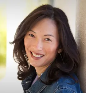 Denise Lee Yohn