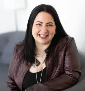 Beth Kaplan - Dr. Beth Kaplan empowers leaders to build belonging, resilience, and growth through neuroscience-driven leadership strategies.