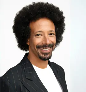 Flo Akinbiyi