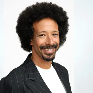 Flo Akinbiyi