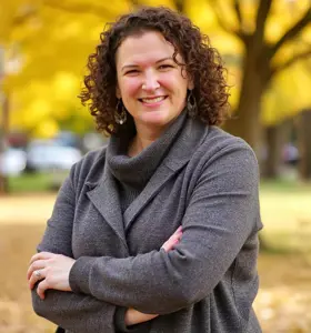 Tenay Benes - Tenay Benes helps people and organizations win the war on complex illness through strategy, lived experience, and powerful leadership insights.