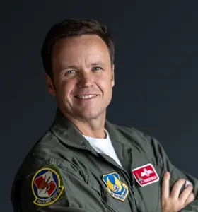 Steve Durcan - Former RAF Fighter Pilot and McLaren F1 performance expert sharing proven strategies for elite teamwork, leadership and execution.