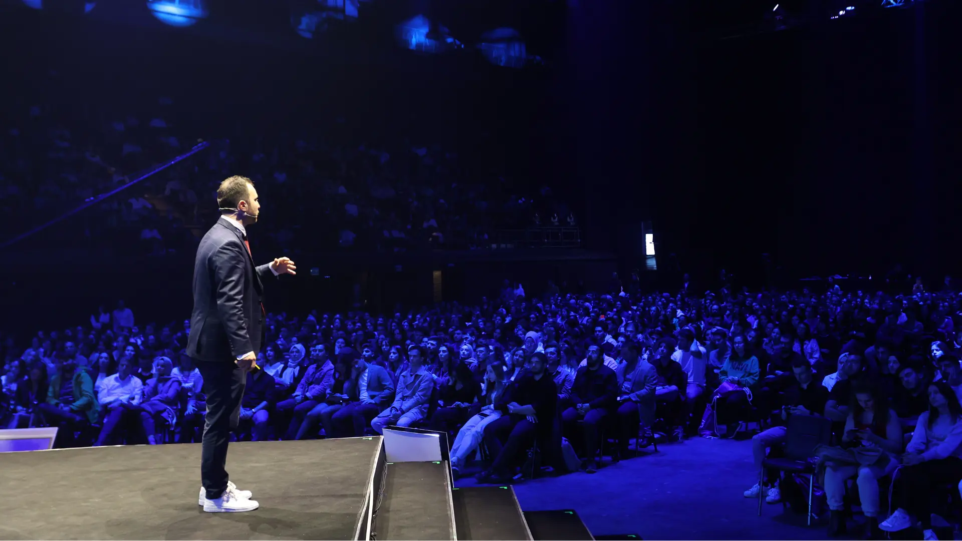 Stoyan Yankov - <p>Stoyan Yankov, bestselling author and global speaker, empowers organizations with proven strategies for productivity, leadership, and company culture.</p>