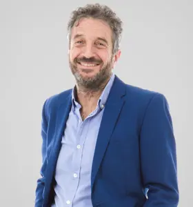 Tom Flatau - From “average” to global expert – Tom Flatau rewires belief to unlock leadership performance.