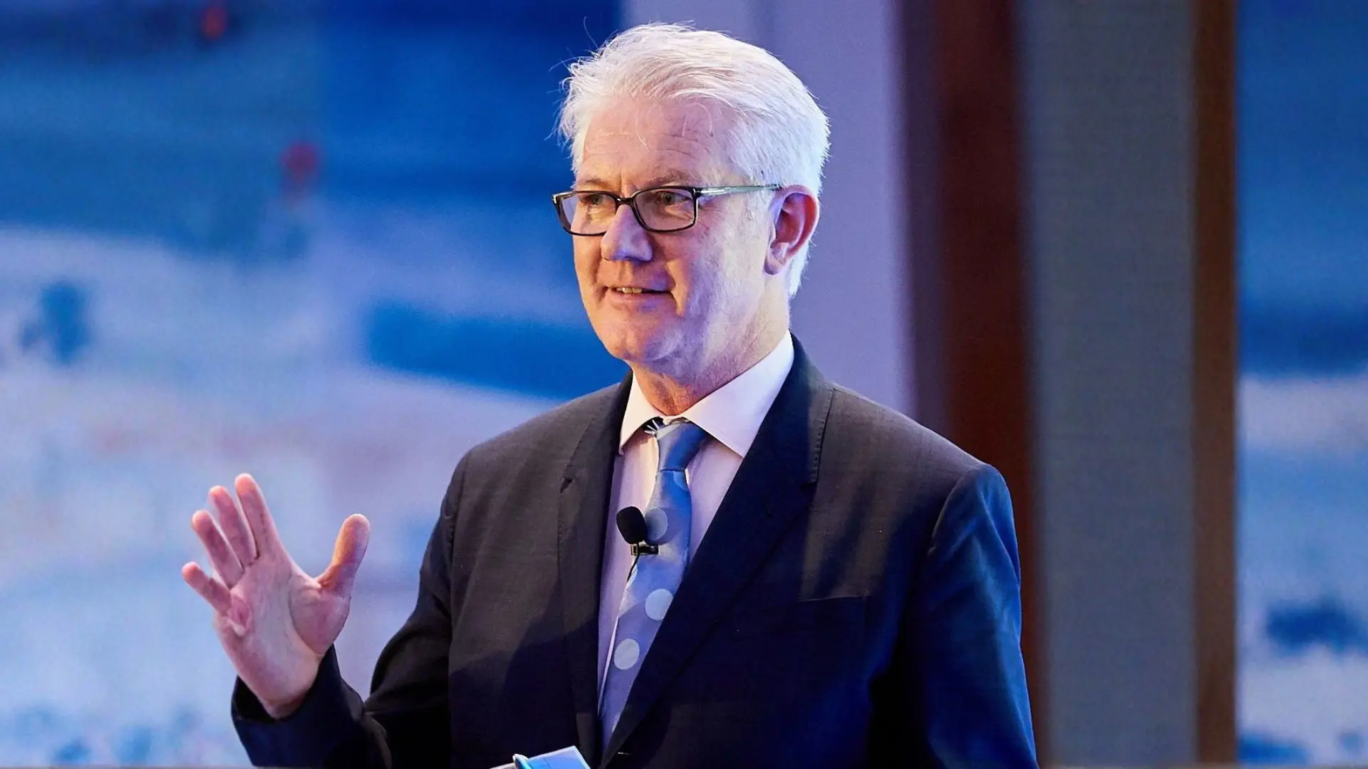Andrew McMillan - <p data-start="278" data-end="451">Andrew McMillan helps organizations build customer-first cultures that turn engaged employees into lasting loyalty and growth.</p>
