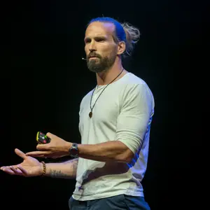 Michael Maisey
