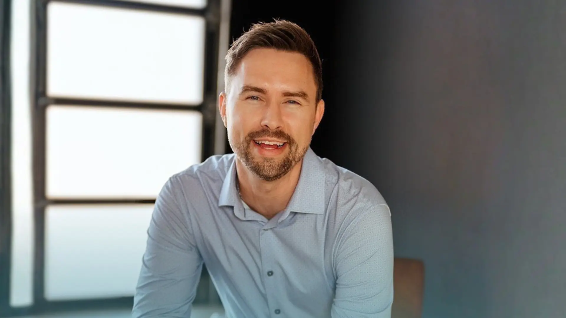 Alex Dorr - <p>Alex Dorr helps leaders eliminate workplace drama, strengthen team alignment and create effortless, high-performing workplaces.</p>