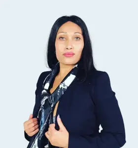 Saera Khan - 



Specialist in workplace environment, diversity, psychological safety, and communication, with experience in both politics and leadership.



