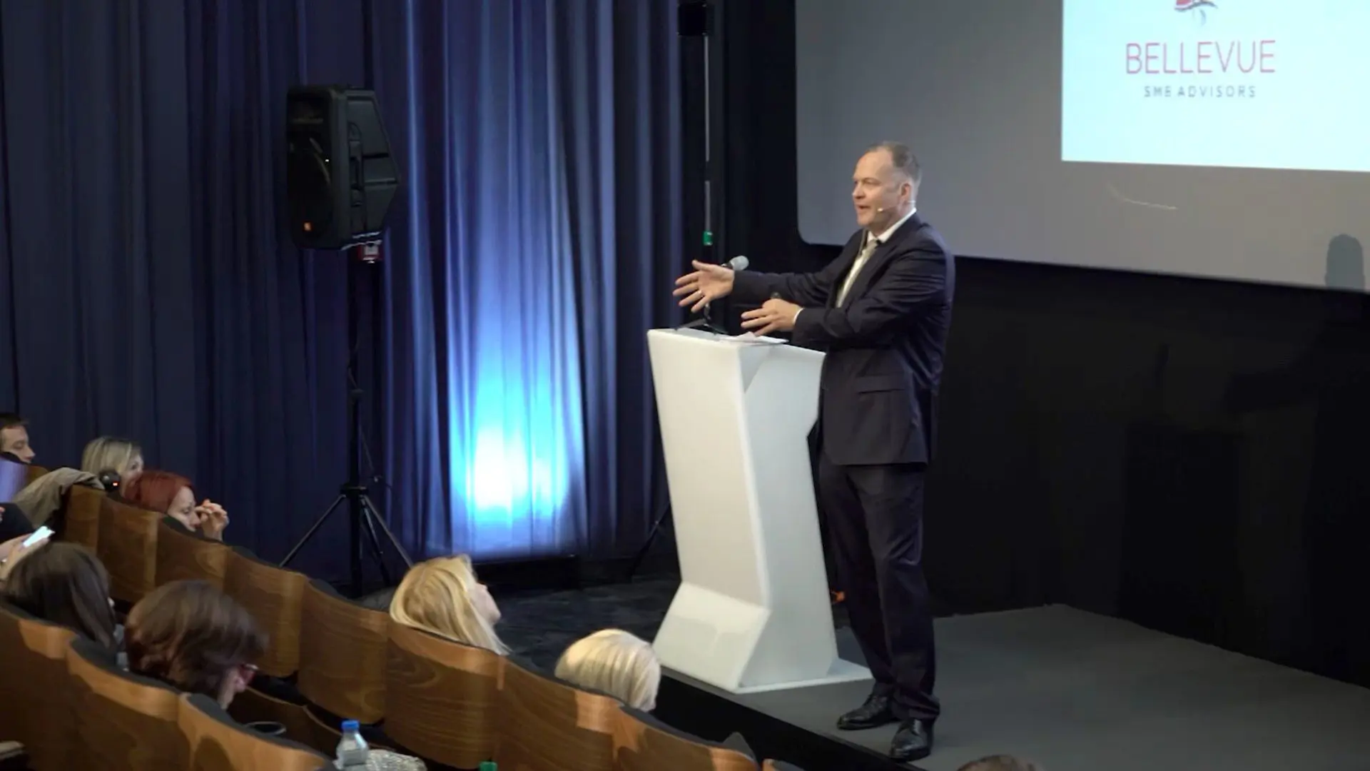 Paul Vuolle - <p data-start="294" data-end="440">Global executive and straight-talking keynote speaker on strategy, growth and change leadership.</p>