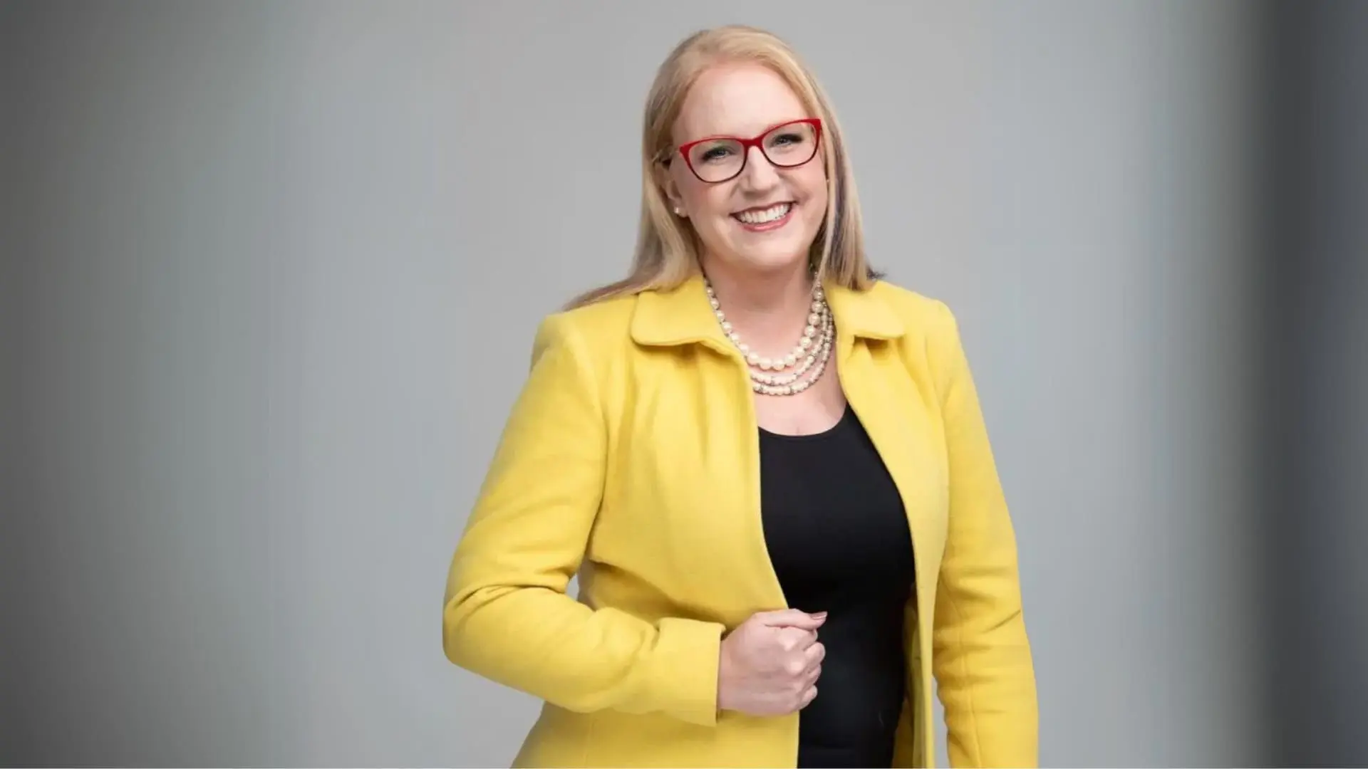 Cara Silletto - Transform your culture! Cara Silletto, founder of Magnet Culture, empowers leaders with actionable strategies to tackle workforce turnover and enhance retention.