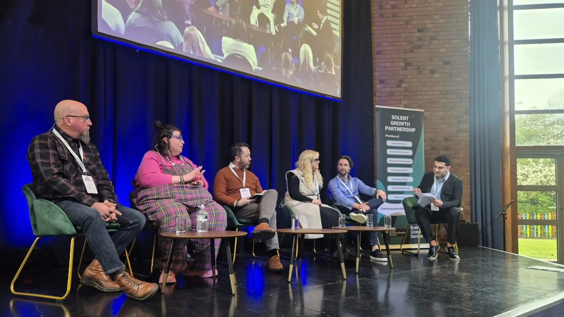 Waseem Mirza - <p>BBC presenter turned screen actor bringing AI, sci-fi and real-world innovation together in engaging, thought-provoking talks.</p>