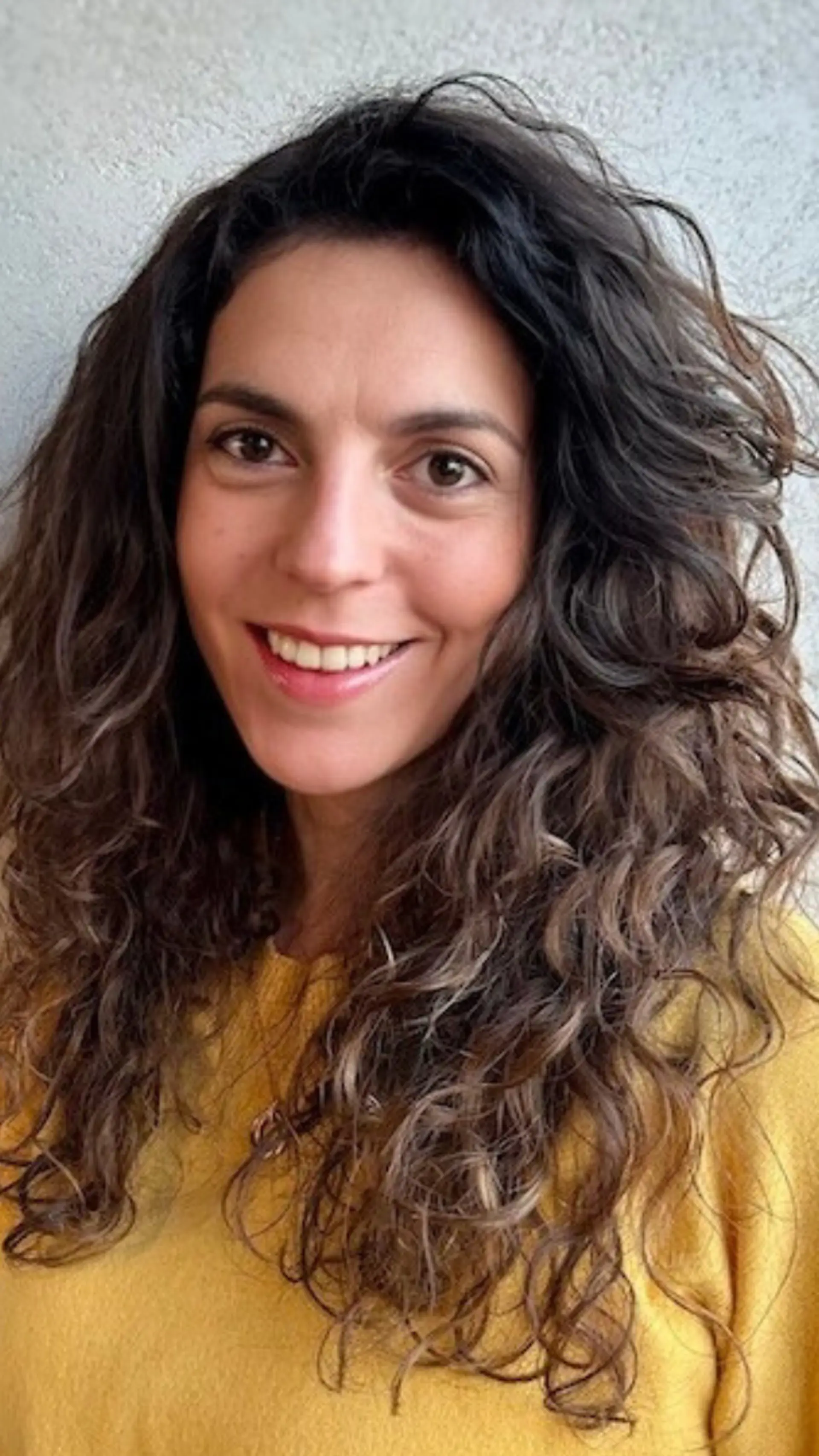 Viola De Girolami - <p>Viola De Girolami helps leaders turn complex change into clarity, performance and lasting impact.</p>