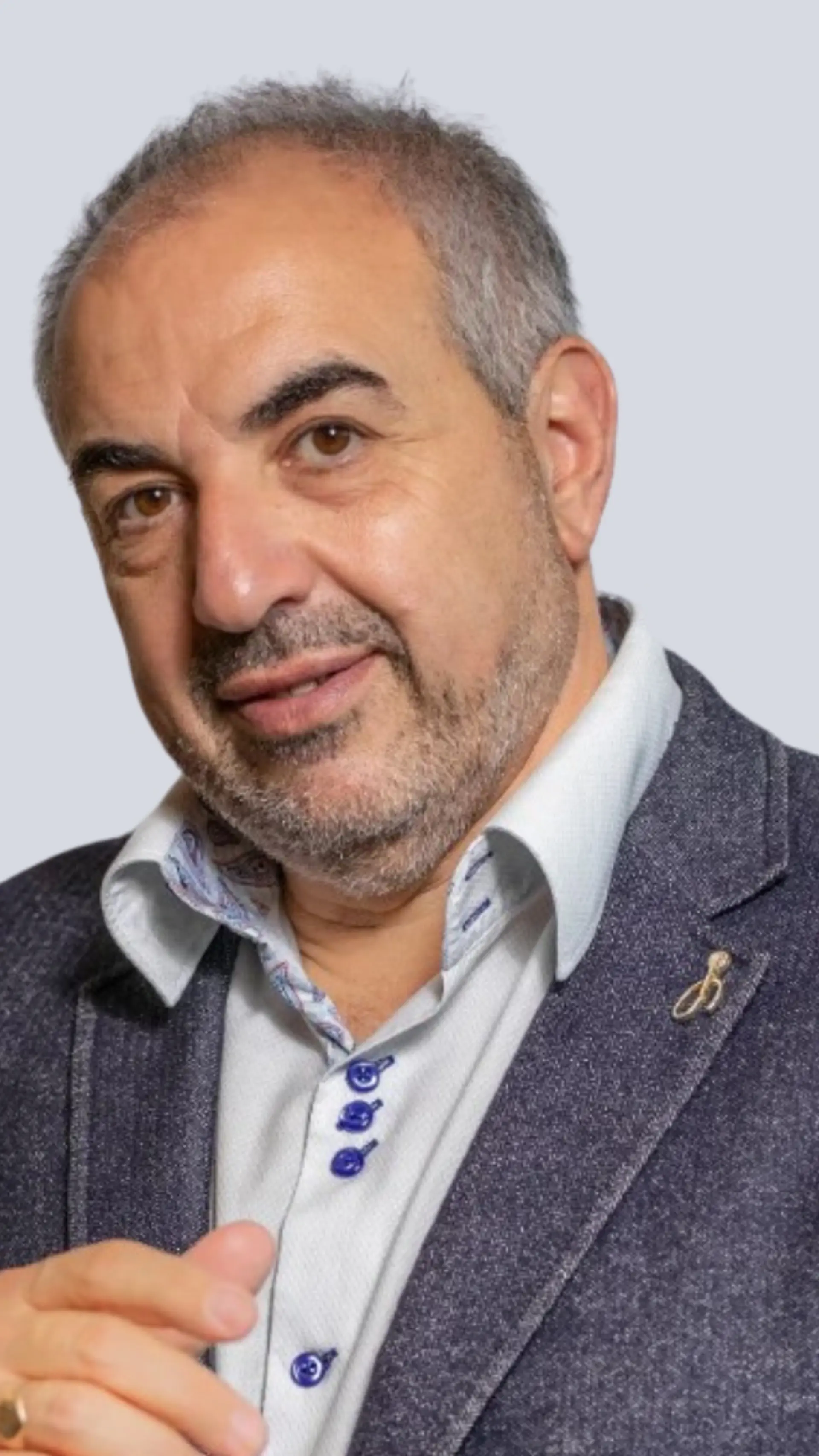 Rael Bricker - <p>Entrepreneur, CSP keynote speaker and leadership expert helping organisations build stronger cultures through practical, lasting change.</p>