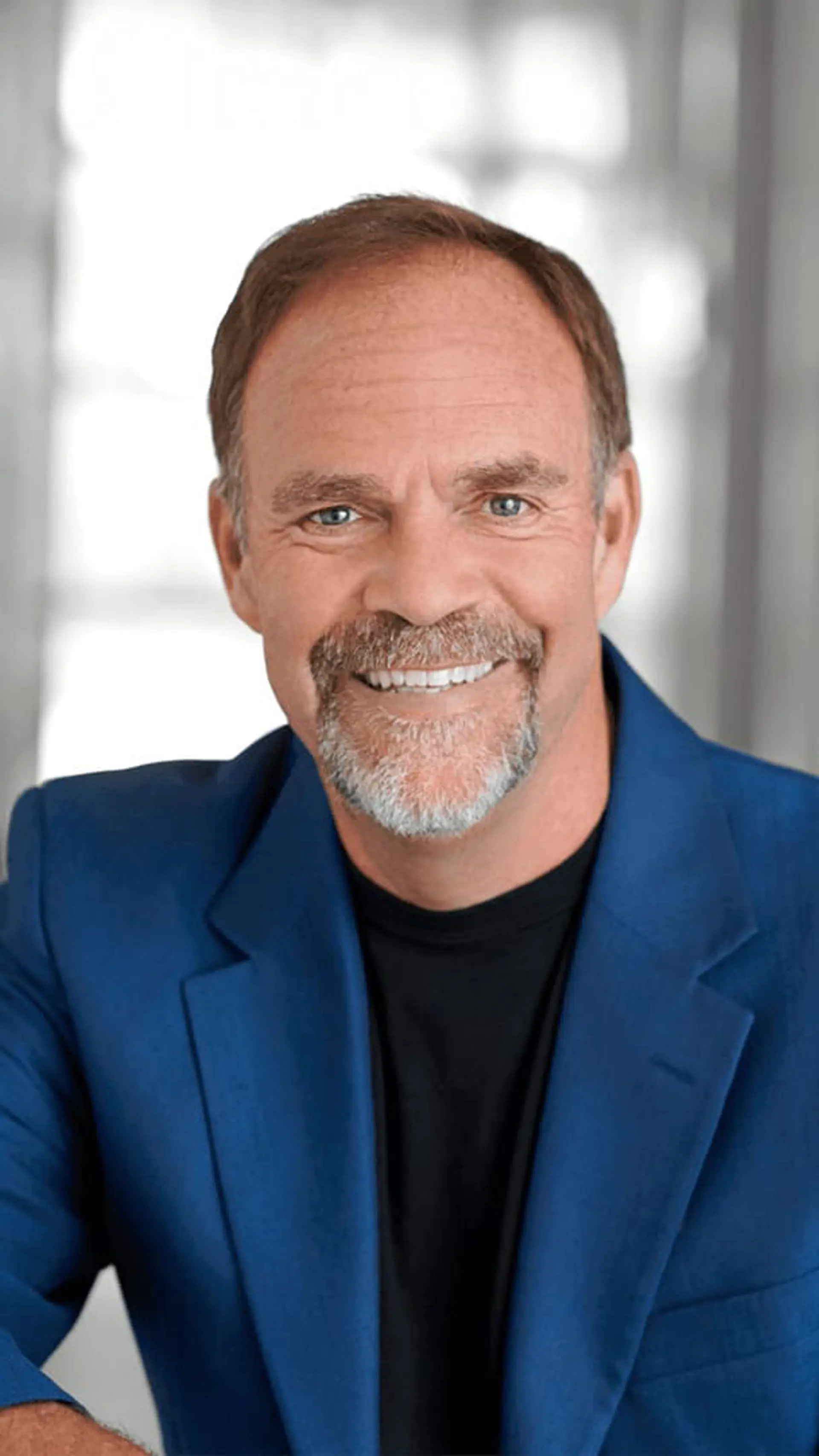 Stephen Harvill - Transforming businesses with dynamic strategies. Stephen Harvill: Unleash your team's potential.