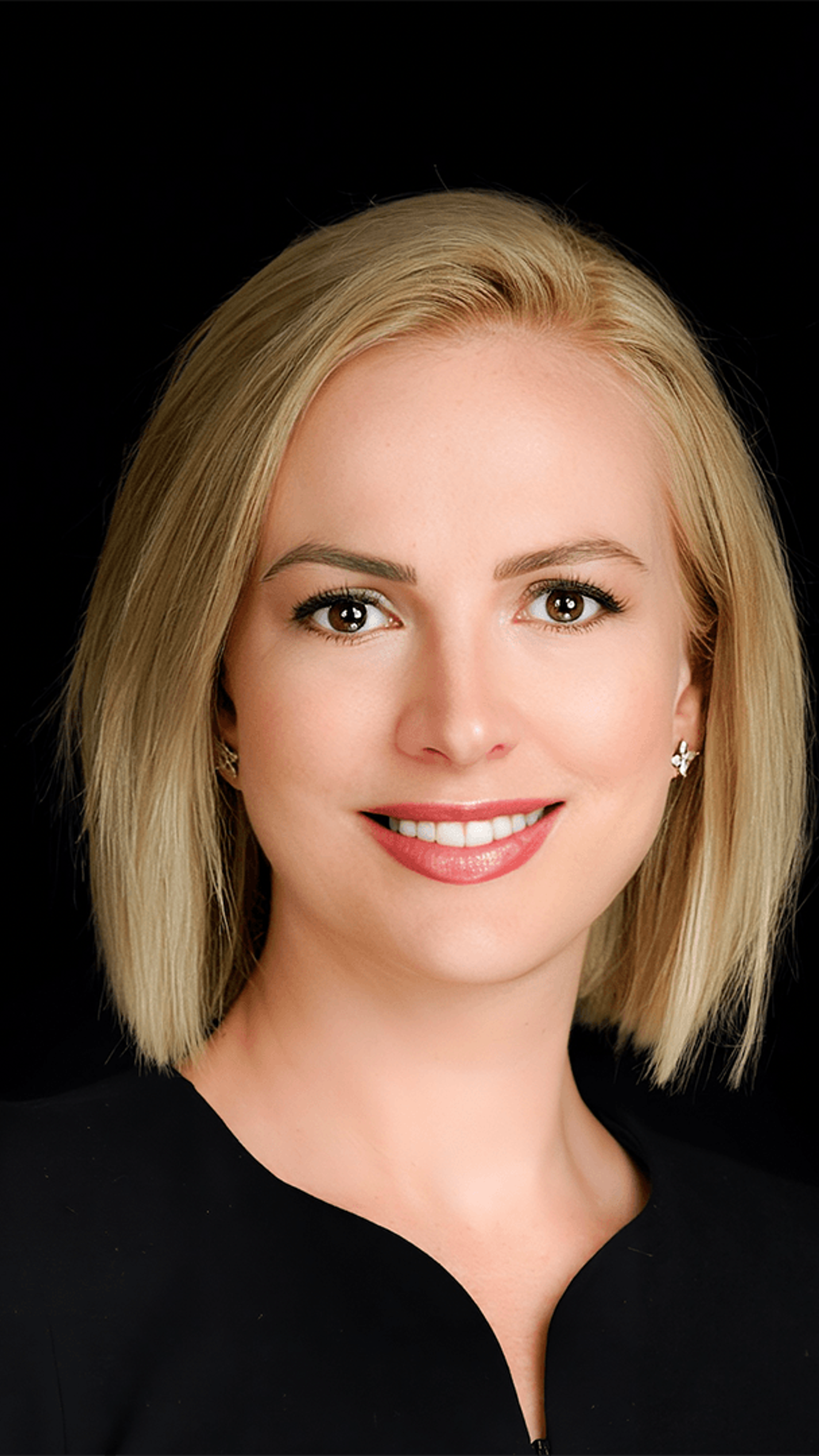 Emilie Sydney-Smith - <p class="" data-start="287" data-end="412">From Big Tech mindset to real-world results. Emilie empowers companies to scale with confidence and future-proof strategy.</p>