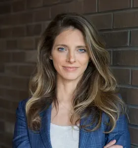 Janine Stange