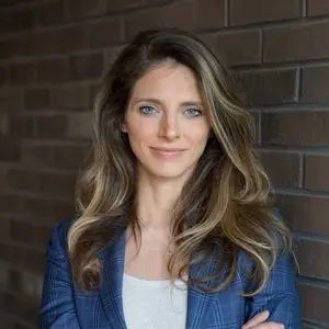 Janine Stange