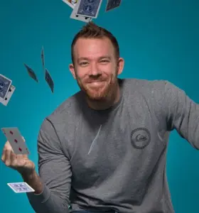 Nelson Dellis - Six-time USA Memory Champion Nelson Dellis delivers unforgettable keynotes that turn powerful memory techniques into real-world performance.