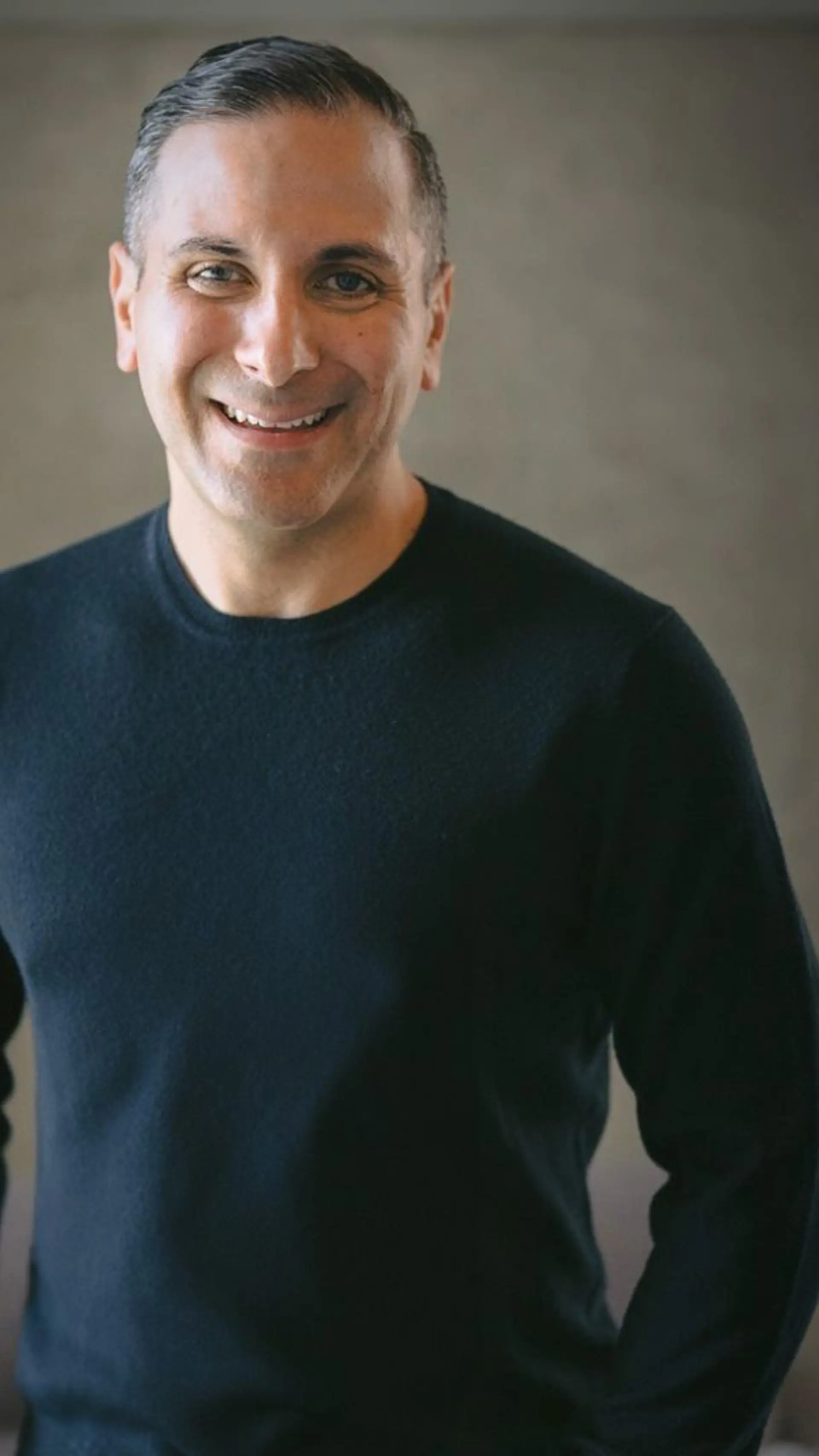 Paul Epstein - <p data-start="269" data-end="443">Former NFL &amp; NBA executive and bestselling author inspiring leaders to build winning cultures and make better decisions faster.</p>