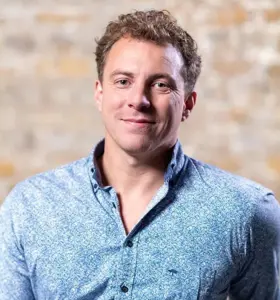 Arthur Williams - Paralympic presenter and Royal Marine veteran sharing a powerful story of resilience, leadership, and performing under pressure.