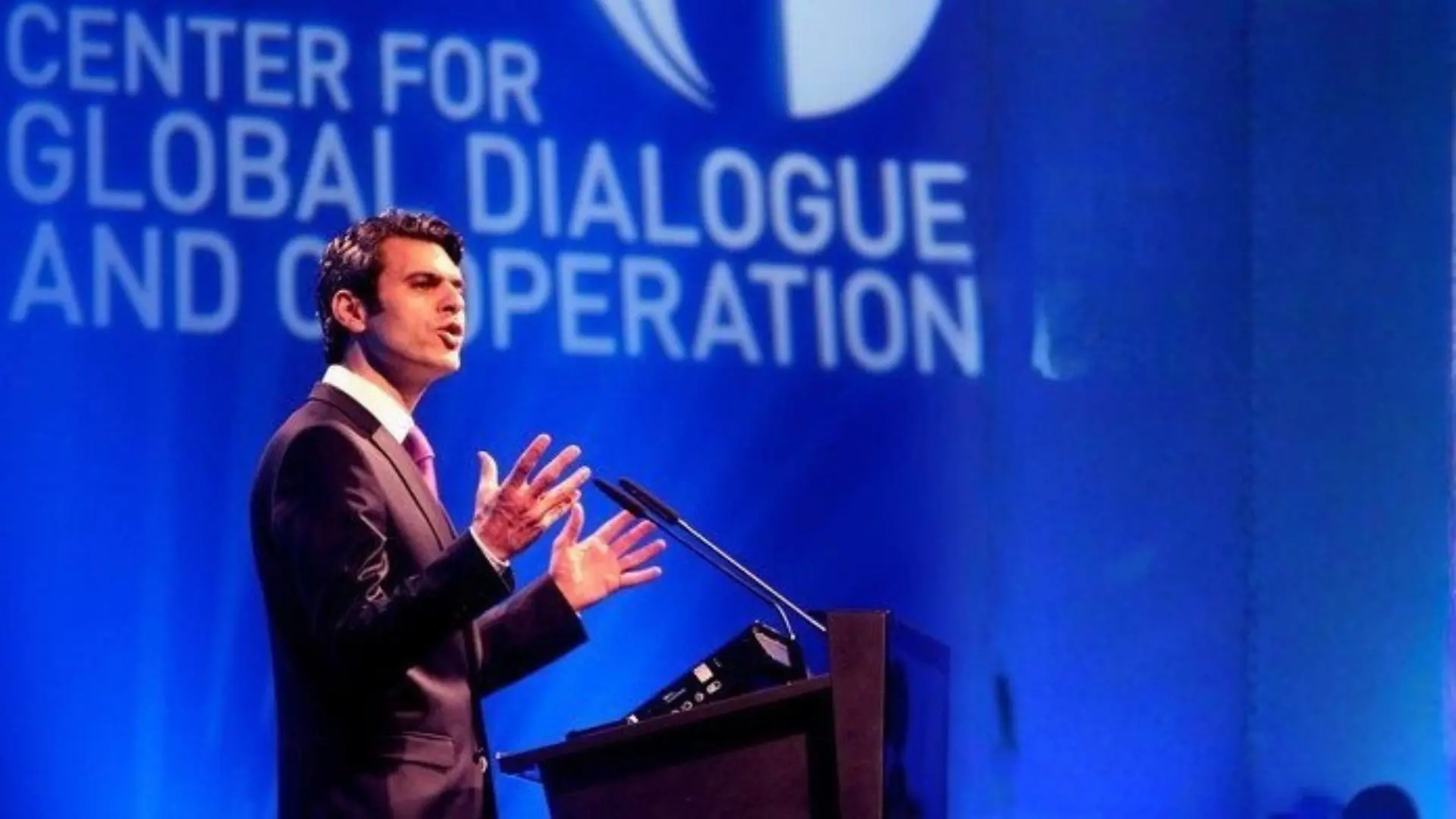 Ali Aslan - <p data-start="267" data-end="466">Ali Aslan is a globally recognized TV host and moderator, known for leading high-level discussions with world leaders and shaping global conversations.</p>