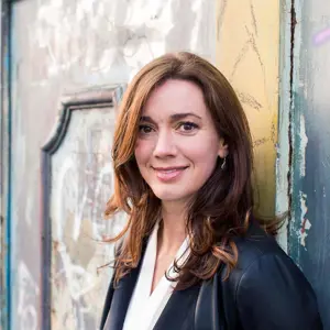 Stephanie Hare