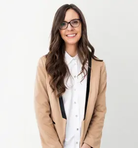 Heather McKee - Behavioural scientist Dr Heather McKee helps organisations turn wellbeing, engagement and performance goals into habits that truly last.