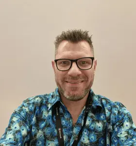 Chris Huntingford - Chris Huntingford inspires organizations to fuse people and tech, sparking bold innovation through Responsible AI and radical collaboration.