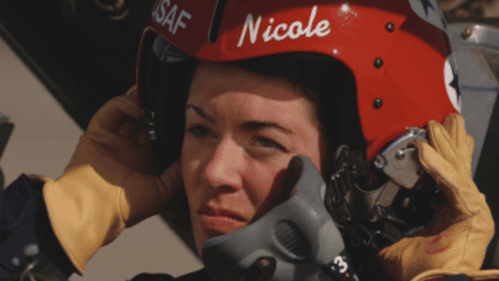 Nicole 