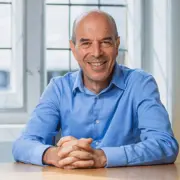 Ian Goldin - Ian Goldin, thought leader and author of "Age of Discovery," offers keynotes that redefine your understanding of technological and economic developments.