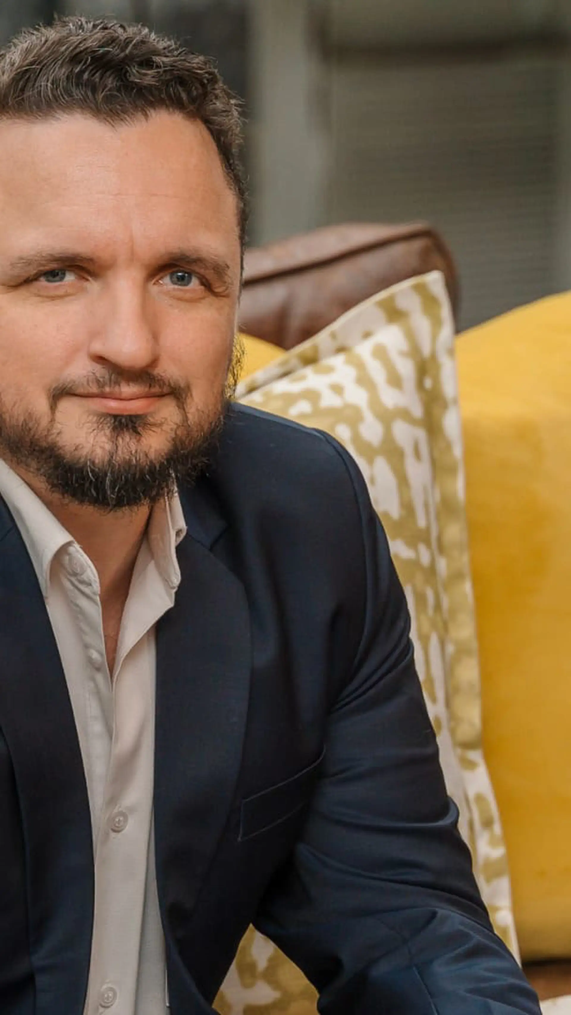 Mike Saunders - Mike Saunders is a global digital strategist who has transformed marketing for top brands like Vodafone, IBM, and Toyota, driving growth and innovation through cutting-edge strategies.