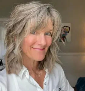 Molly Barker - Join Molly Barker, founder of Girls on the Run, as she inspires organizations to unlock potential through dynamic storytelling and innovative communication.