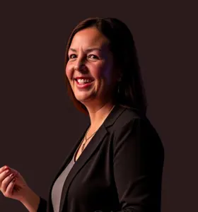 Lisa Apolinski - With 30+ years in marketing, Lisa empowers leaders to build brand legacies and market authority.