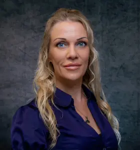 Niina Majaniemi - Niina Majaniemi inspires organizations with research-based insights on emotional intelligence, inclusive leadership, and future-ready work skills.