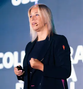 Erica Farmer - 



Erica Farmer is a leading UK voice on AI, future skills and human potential, with 25+ years of experience in learning and development.



