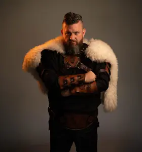 Cobus Visser - Transform your team's potential with Cobus Visser, a top executive coach and Master Firewalker who inspires peak performance and resilience through his extraordinary personal journey.