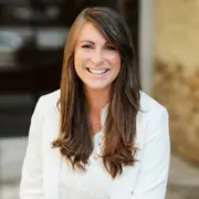 Jennifer Moss - Jennifer Moss is a workplace culture advisor, speaker, and author, known for her expertise in advising mid-large global enterprises on their culture and well-being strategies.